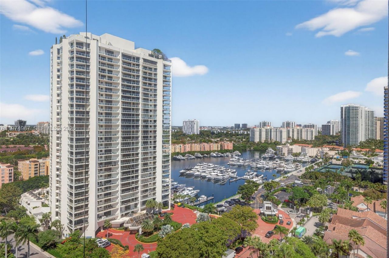 19355 Turnberry Way , Unit 17C, Aventura, FL 33180 Photo