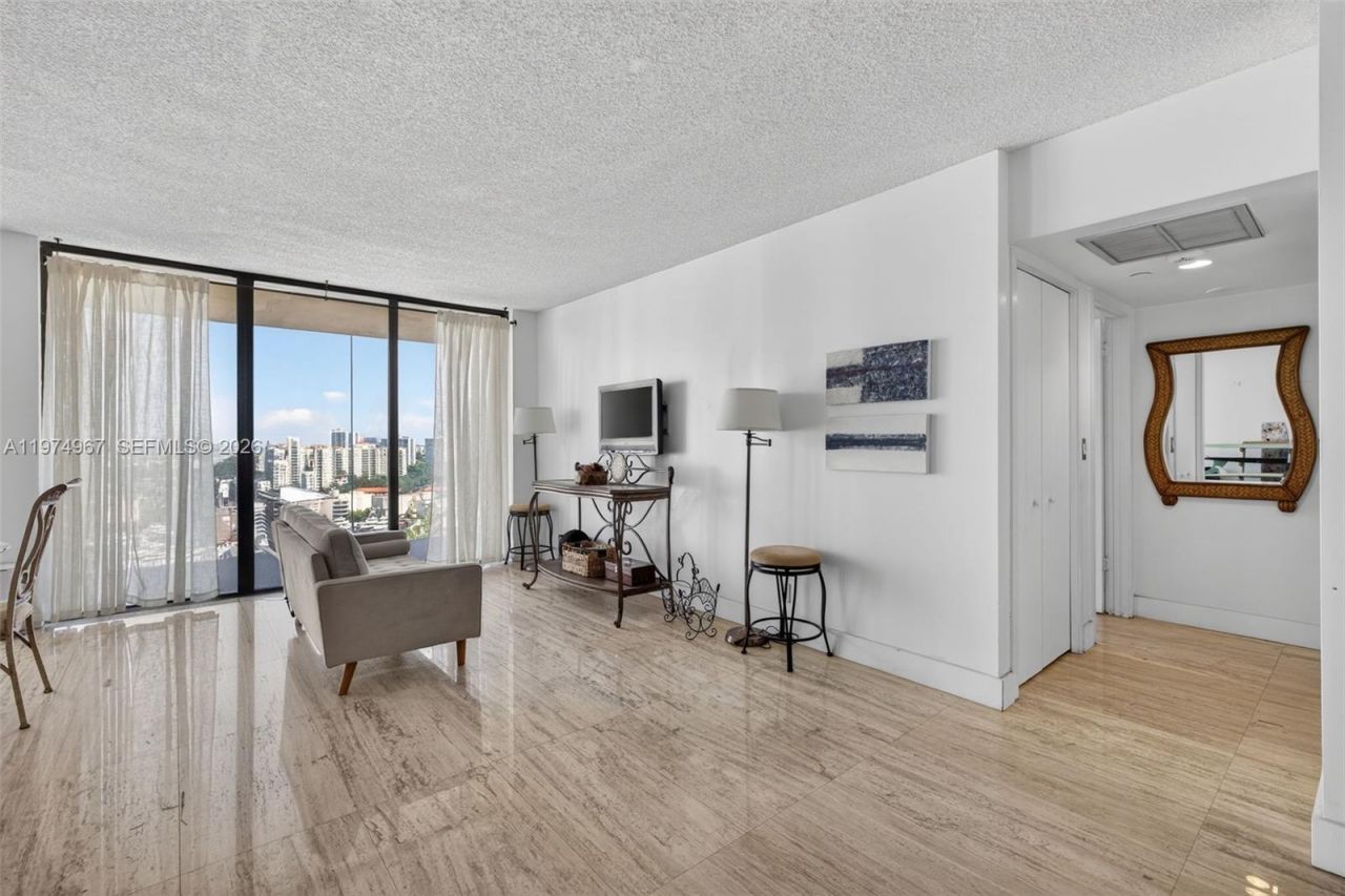 19355 Turnberry Way , Unit 17C, Aventura, FL 33180 Photo