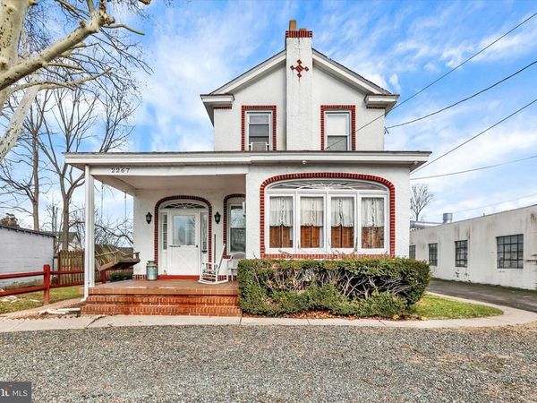 2267 E FARRAGUT AVENUE, BRISTOL, PA 19007