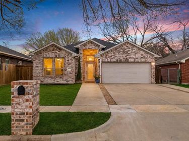 3826 Aransas Street, Dallas, TX 75212