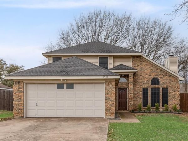 1647 Greenway Court, Midlothian, TX 76065