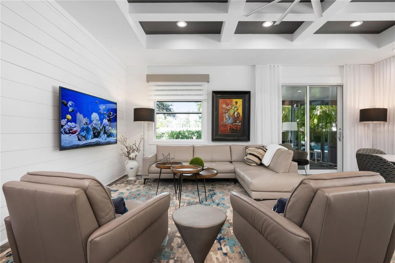 661 Marlin Drive, Sarasota, FL 34234 Photo