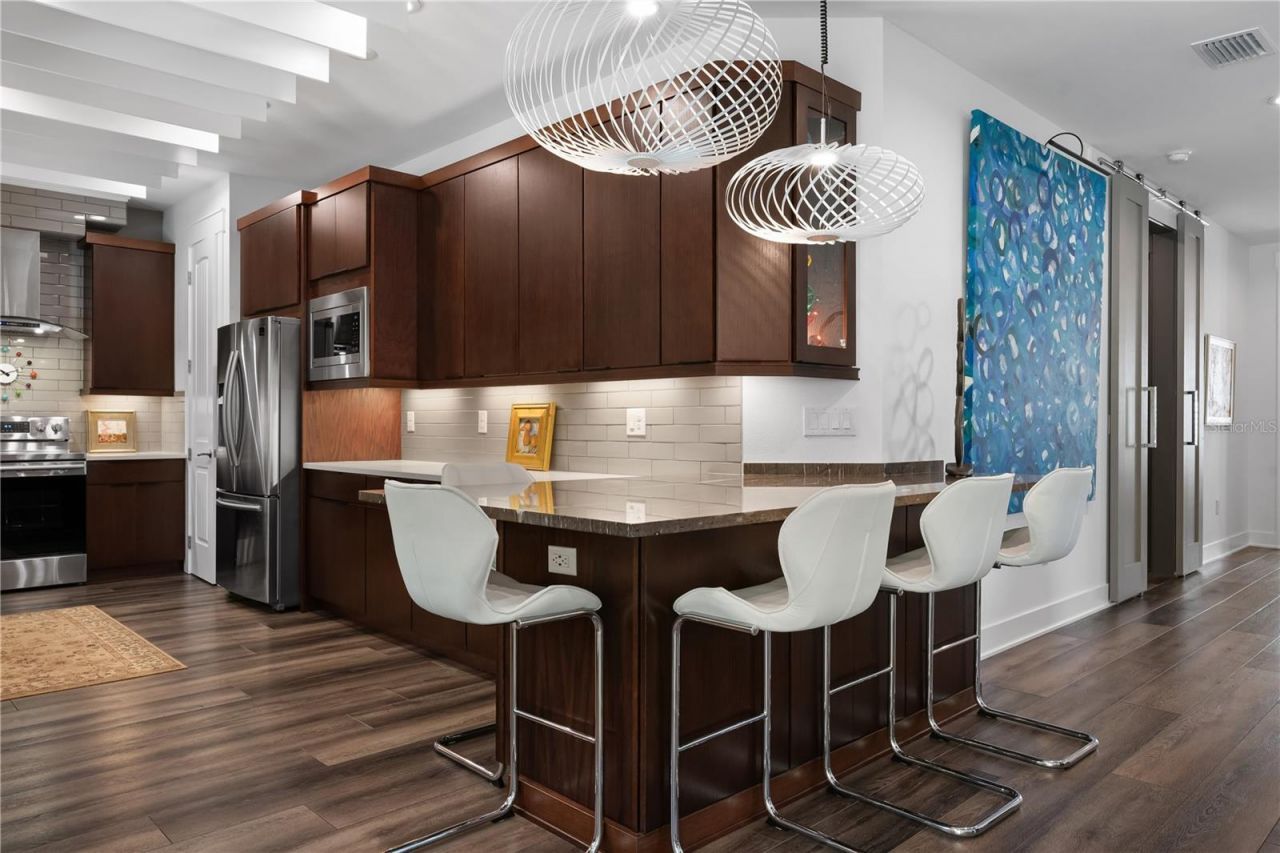 661 Marlin Drive, Sarasota, FL 34234 Photo