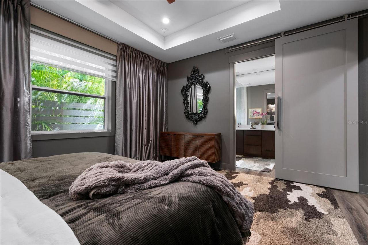 661 Marlin Drive, Sarasota, FL 34234 Photo