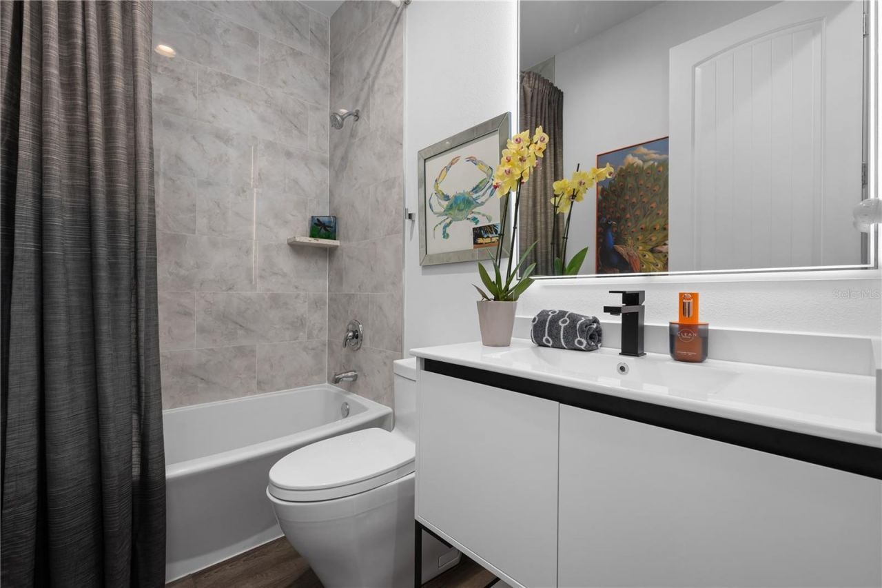 661 Marlin Drive, Sarasota, FL 34234 Photo