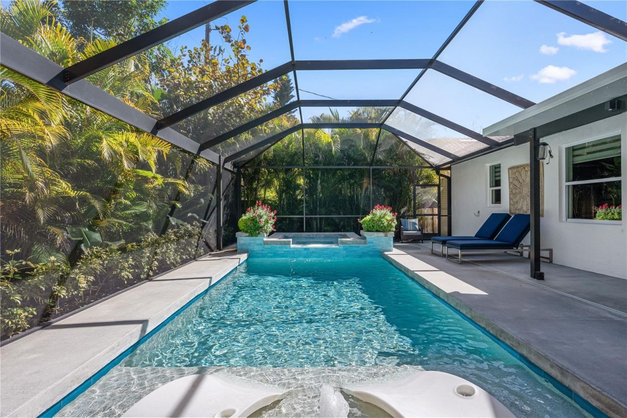 661 Marlin Drive, Sarasota, FL 34234 Photo