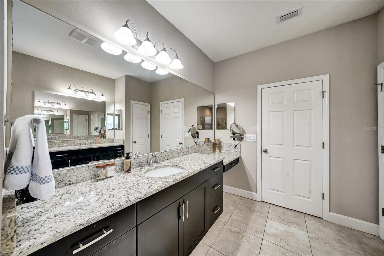 1611 Tilted Cypress Place, Wesley Chapel, FL 33544 Photo