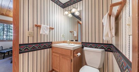 725 Conifer, Truckee, CA 96160 Photo