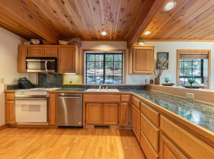 725 Conifer, Truckee, CA 96160 Photo