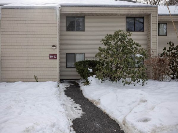 91 Bayberry Lane, South Burlington, VT 05403