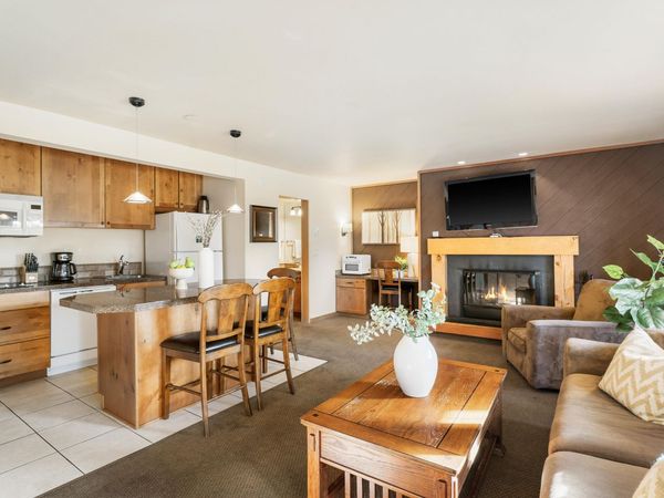 18575 SW Century Drive, Unit 2125, Bend, OR 97702