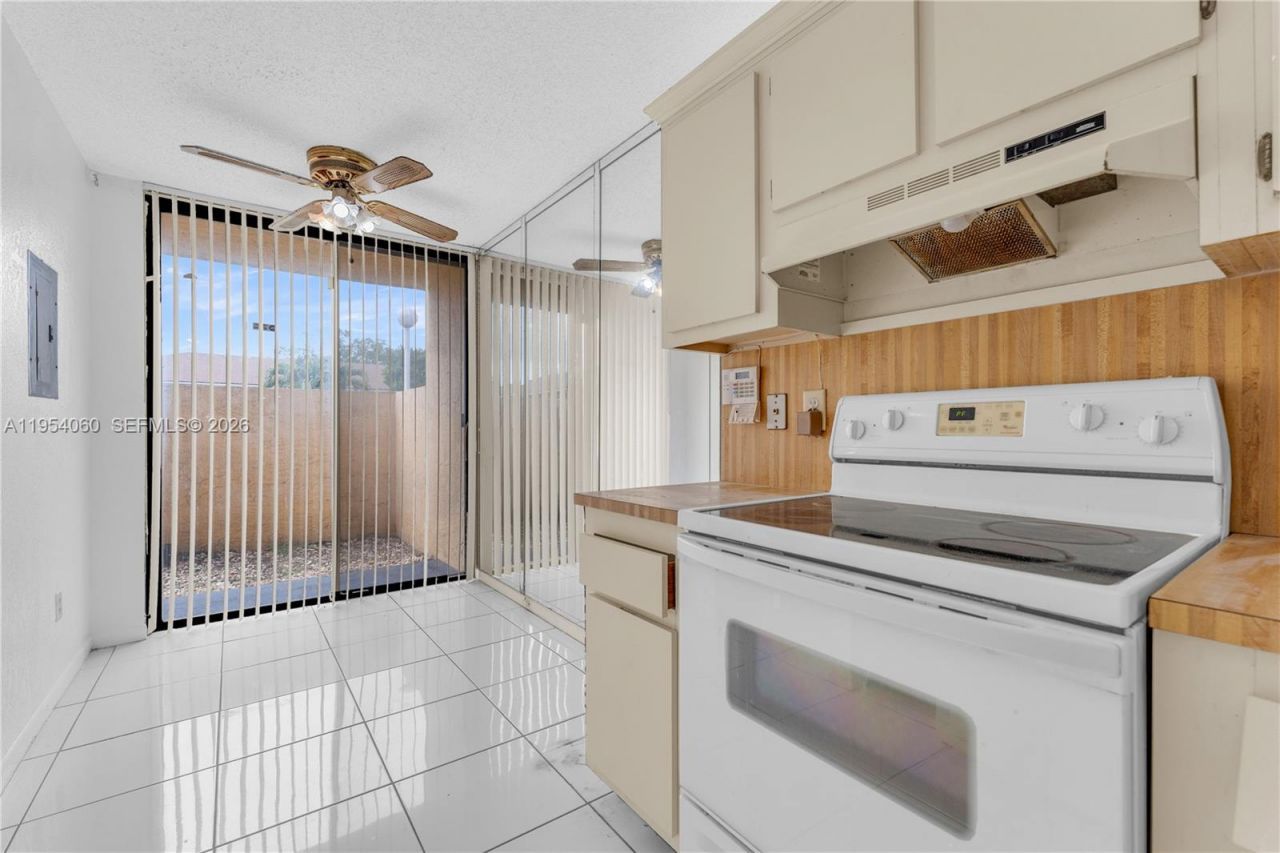 440 NW 214th St , Unit 104, Miami Gardens, FL 33169 Photo