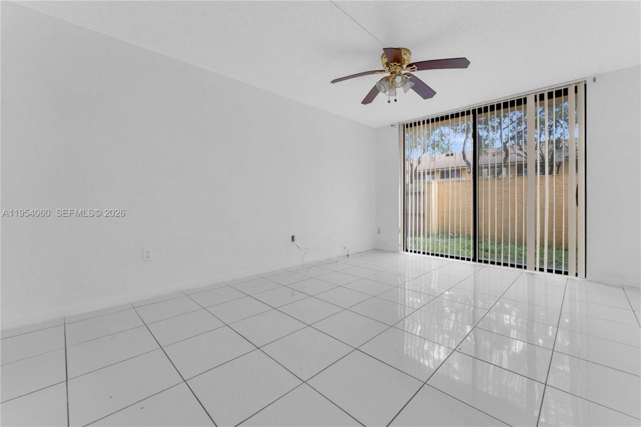 440 NW 214th St , Unit 104, Miami Gardens, FL 33169 Photo