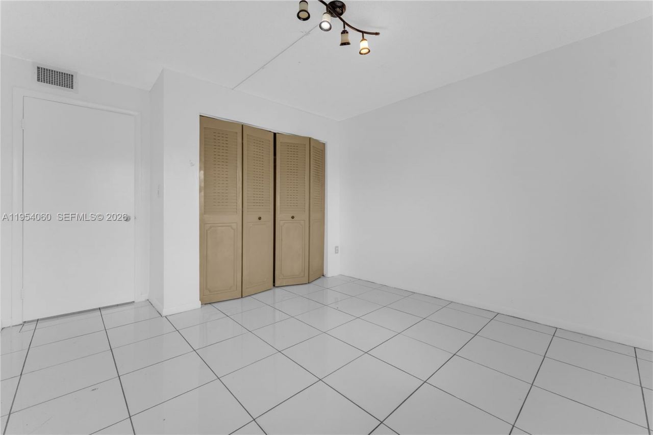 440 NW 214th St , Unit 104, Miami Gardens, FL 33169 Photo