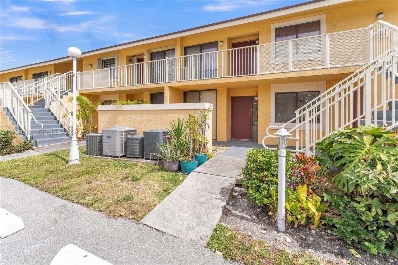 440 NW 214th St , Unit 104, Miami Gardens, FL 33169 Photo