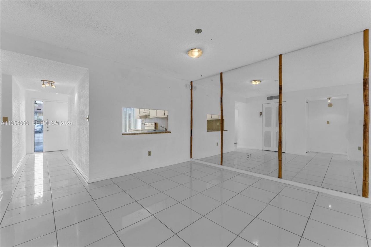 440 NW 214th St , Unit 104, Miami Gardens, FL 33169 Photo