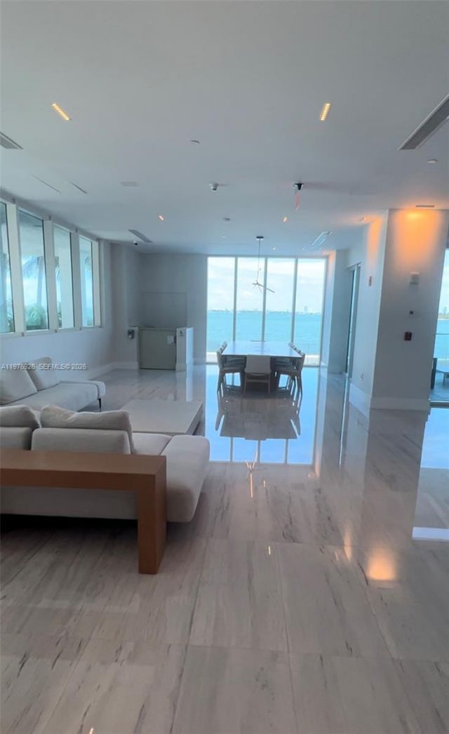 700 NE 25th St, Unit 1503, Miami, FL 33137 Photo