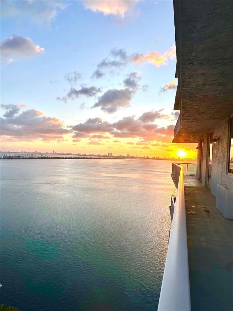 700 NE 25th St, Unit 1503, Miami, FL 33137 Photo