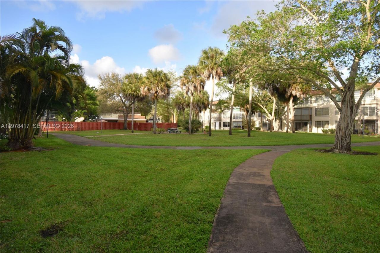 7500 NW 17th St, Unit 102, Plantation, FL 33313 Photo