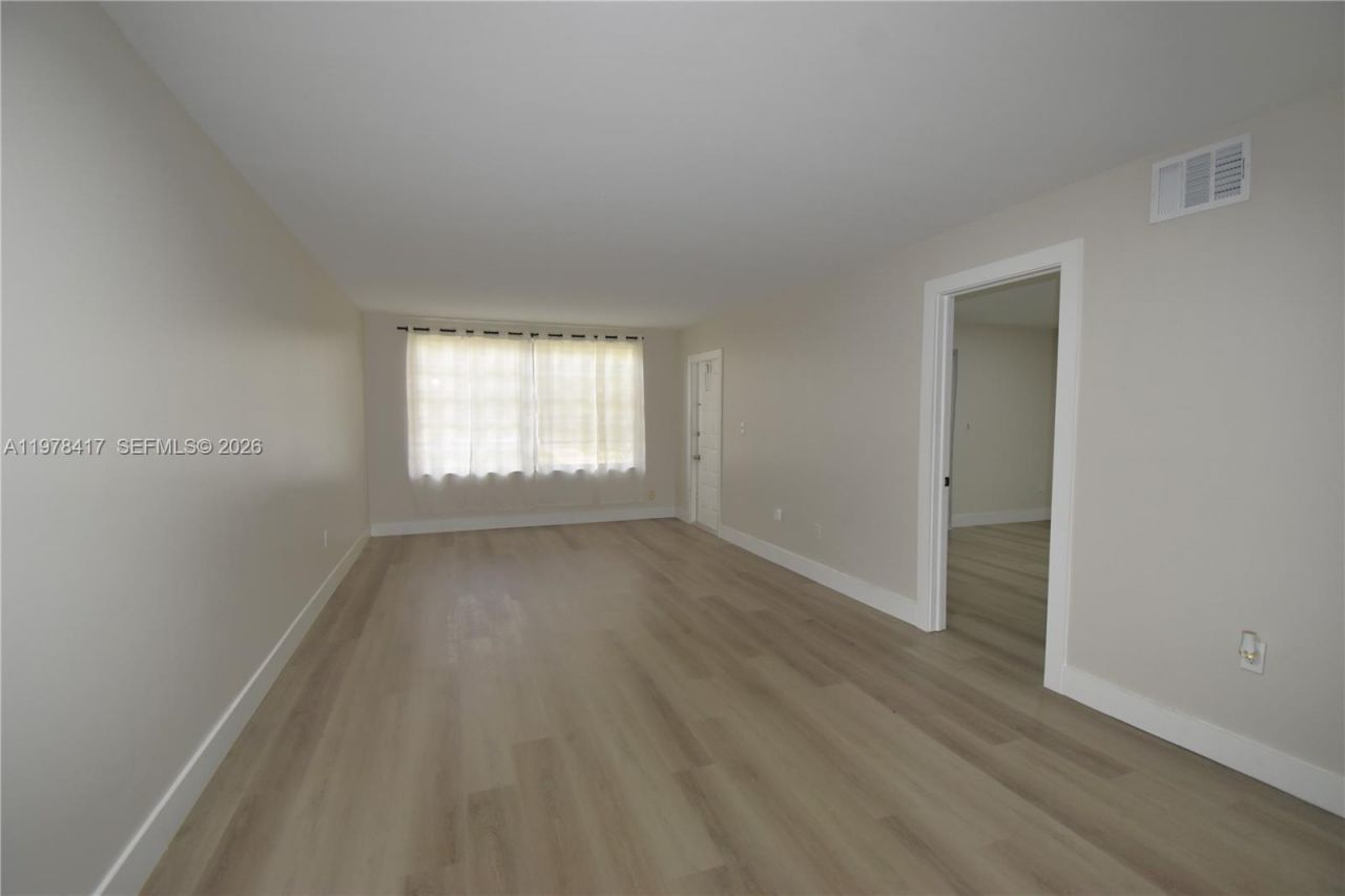 7500 NW 17th St, Unit 102, Plantation, FL 33313 Photo