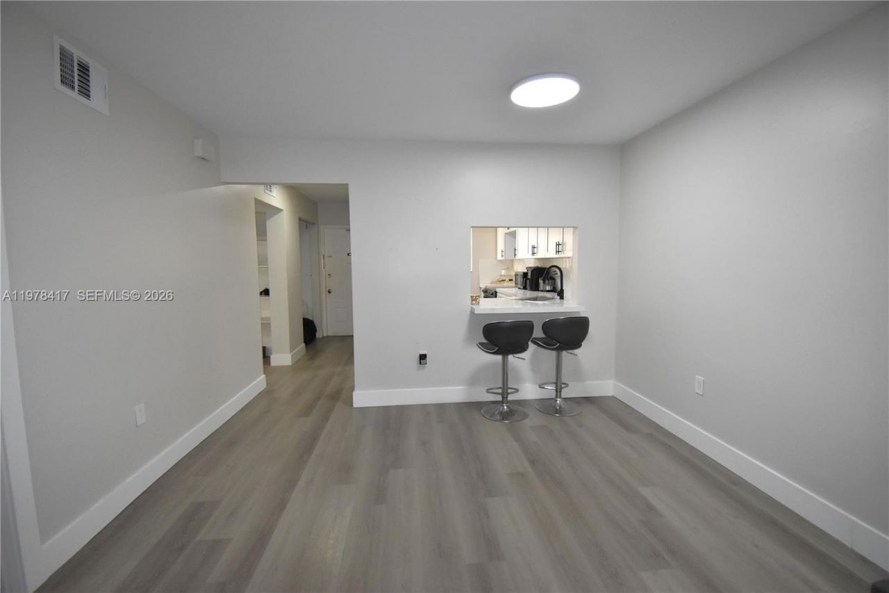 7500 NW 17th St, Unit 102, Plantation, FL 33313 Photo