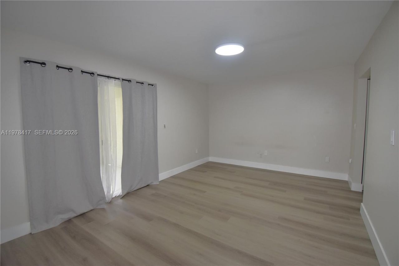 7500 NW 17th St, Unit 102, Plantation, FL 33313 Photo