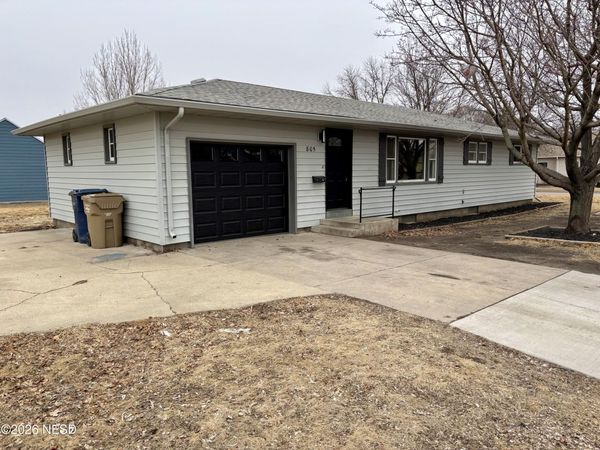 805 3RD AVENUE NW, Watertown, SD 57201