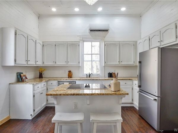 1715 Walnut Street, Centreville, AL 35042