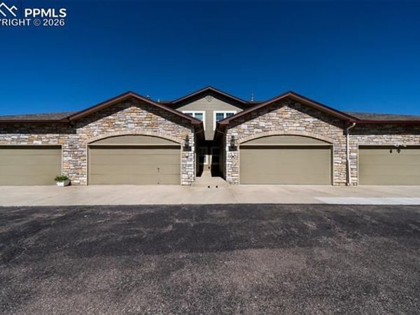 6512 Range Overlook Heights, Colorado Springs, CO 80922