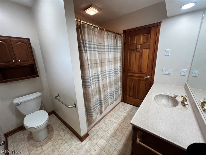 16244 Delmont Avenue, Strongsville, OH 44136 Photo 20