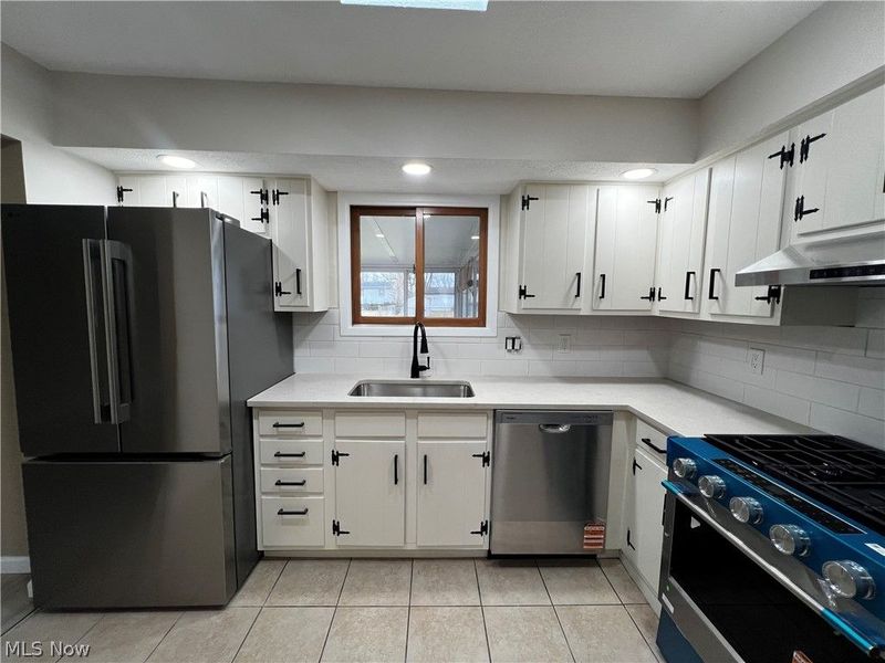 16244 Delmont Avenue, Strongsville, OH 44136 Photo 6