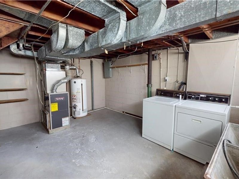 20470 Lake Shore Boulevard, Euclid, OH 44123 Photo 28