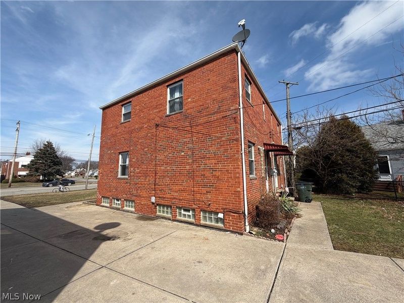 20470 Lake Shore Boulevard, Euclid, OH 44123 Photo 5