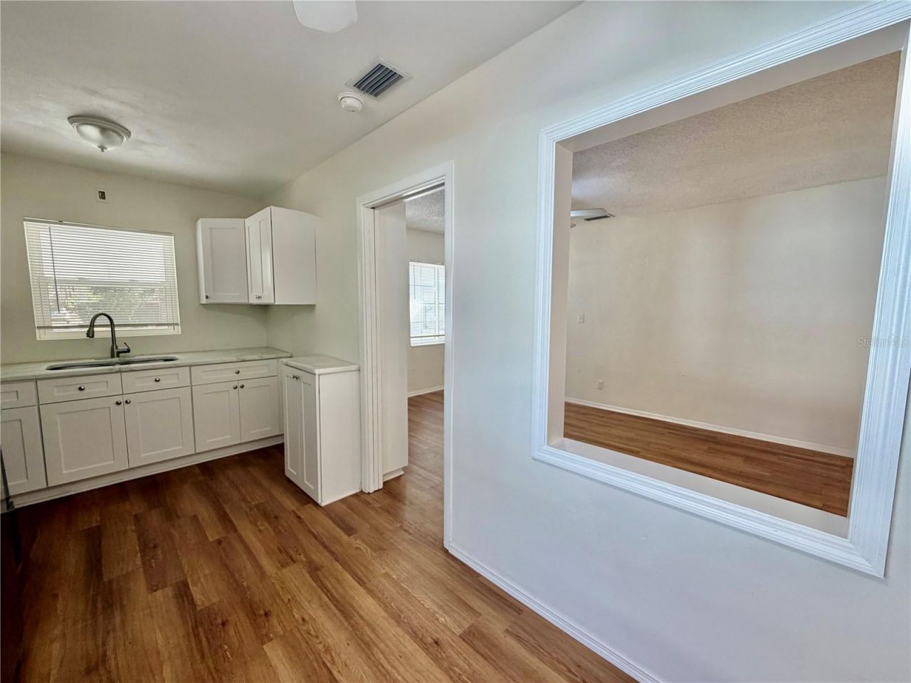 8023 Country Club Road N, Saint Petersburg, FL 33710 Photo