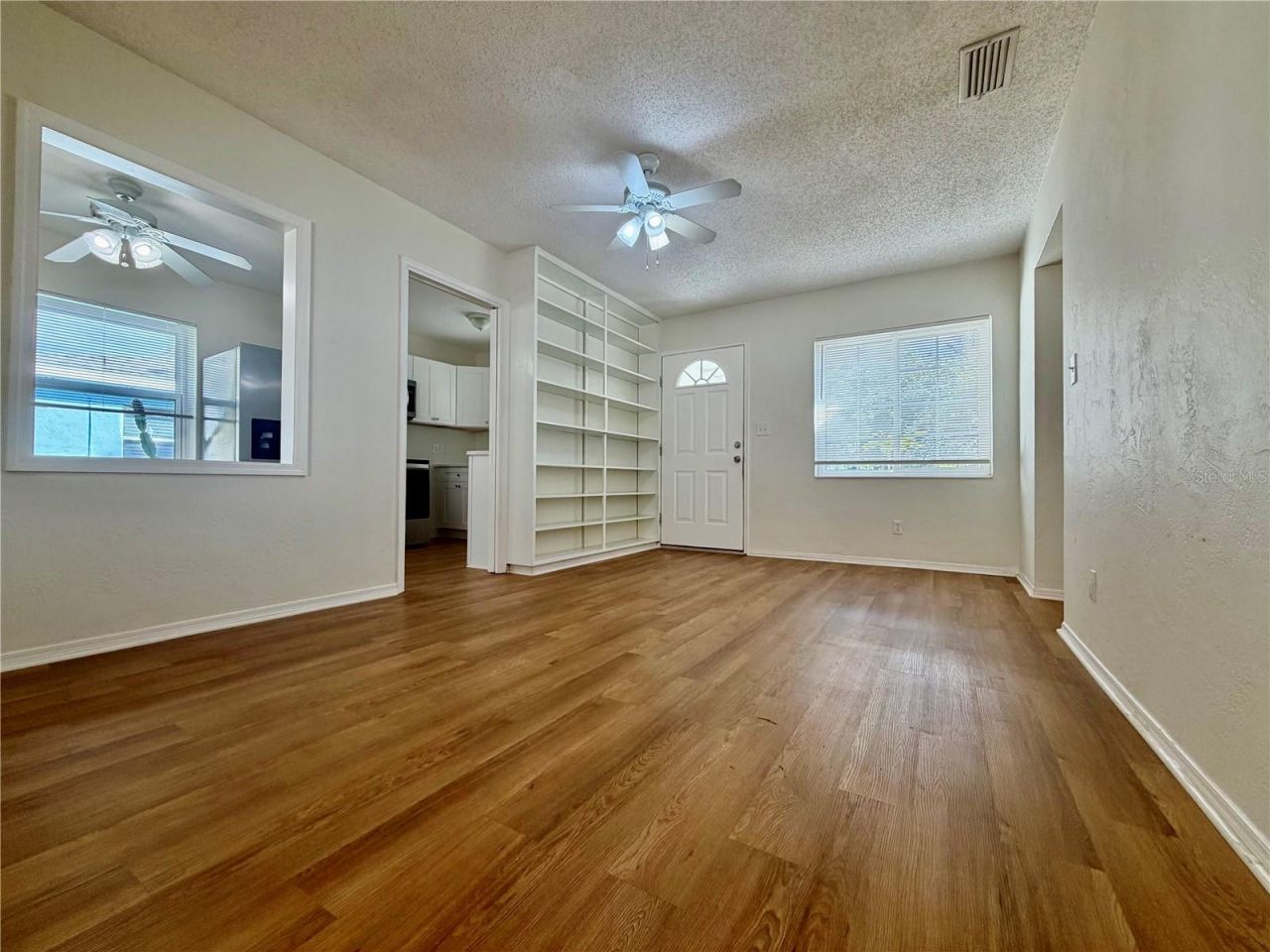 8023 Country Club Road N, Saint Petersburg, FL 33710 Photo