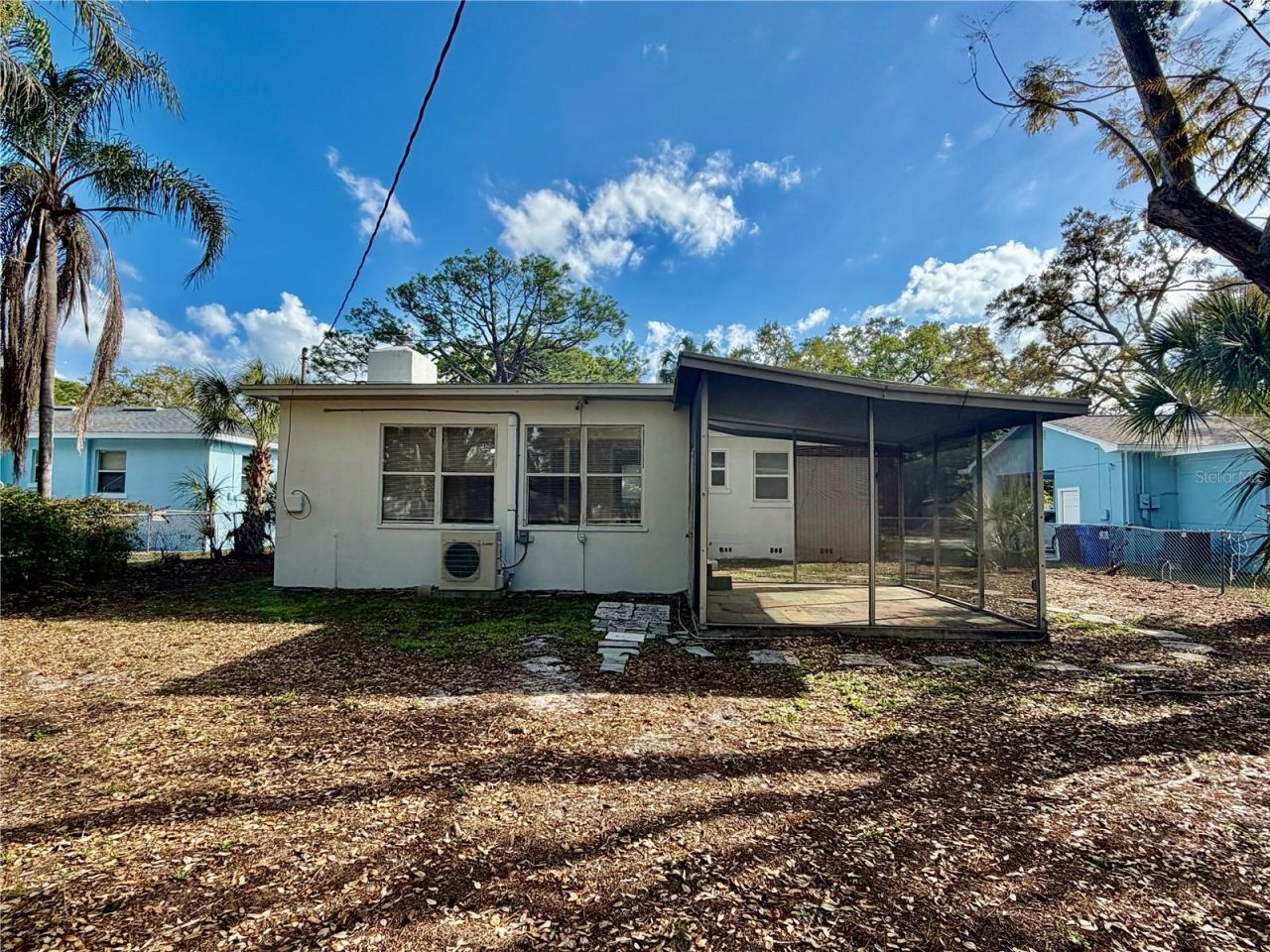 8023 Country Club Road N, Saint Petersburg, FL 33710 Photo