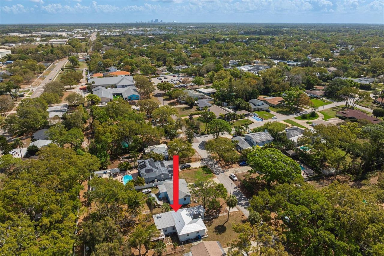 8023 Country Club Road N, Saint Petersburg, FL 33710 Photo