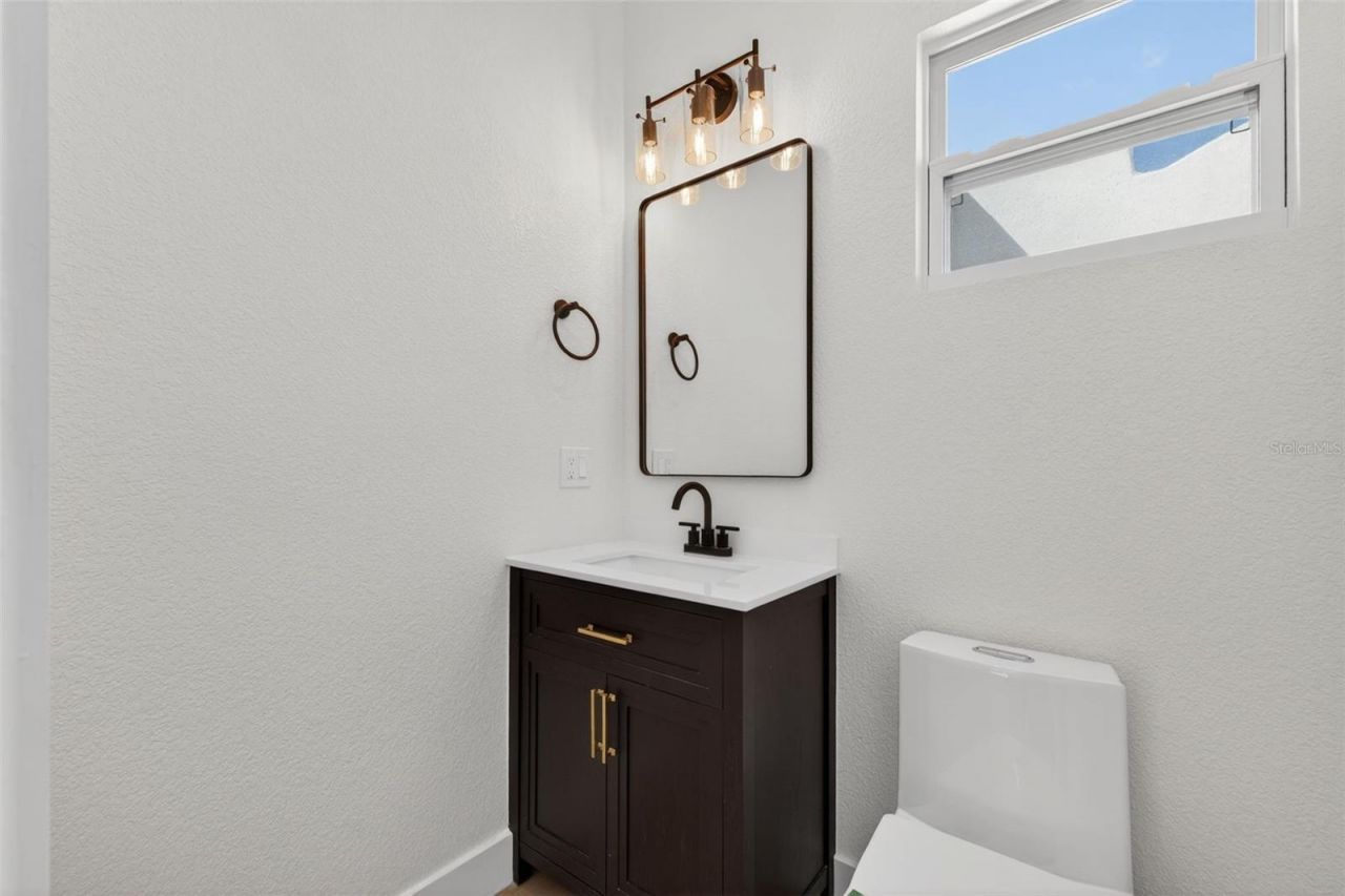 2350 2nd Avenue N, Saint Petersburg, FL 33713 Photo