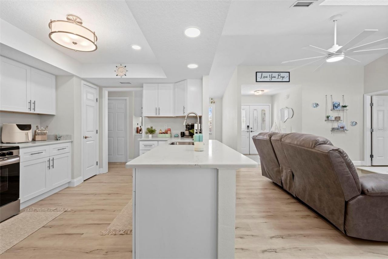 4351 Castle Avenue , Spring Hill, FL 34609 Photo