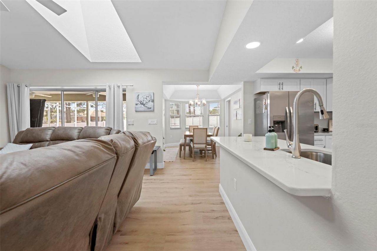 4351 Castle Avenue , Spring Hill, FL 34609 Photo