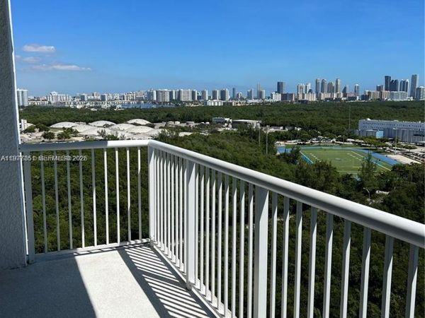 14951 Royal Oaks Ln , Unit 1901, North Miami, FL 33181