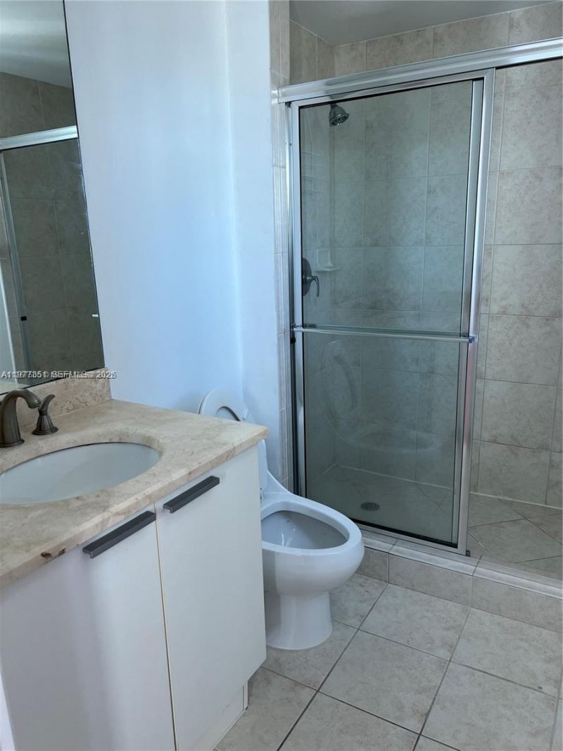 14951 Royal Oaks Ln , Unit 1901, North Miami, FL 33181 Photo