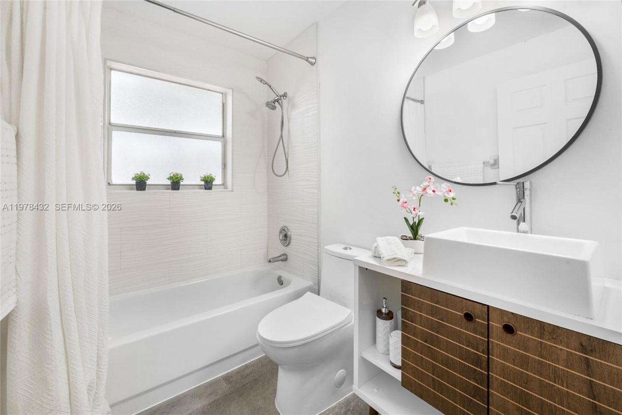 2020 SE 5th Pl, Unit 2020, Homestead, FL 33033 Photo