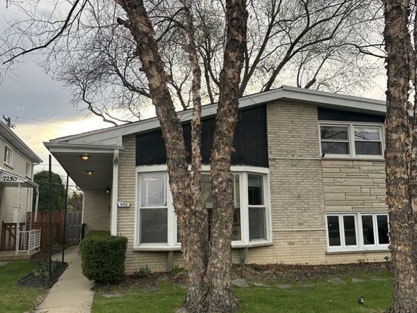7258 N Crawford Avenue, Lincolnwood, IL 60712