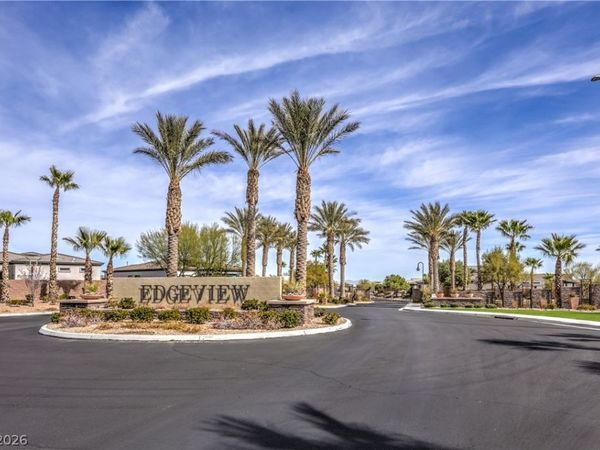 9068 Golden Crow Avenue , Las Vegas, NV 89148