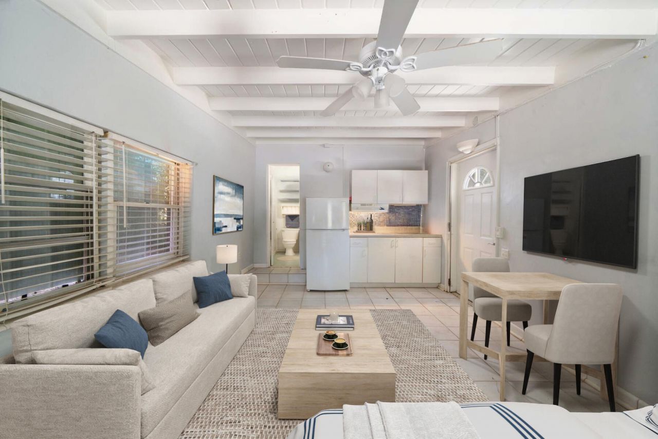 319 Woods Avenue, Tavernier, FL 33070 Photo