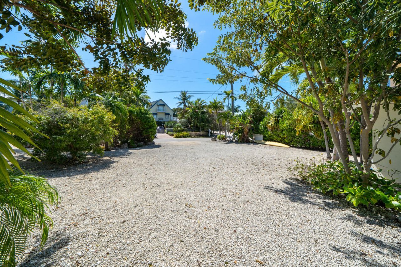 319 Woods Avenue, Tavernier, FL 33070 Photo