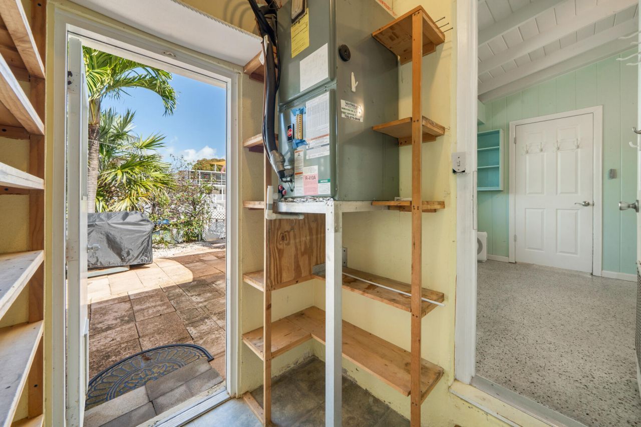 319 Woods Avenue, Tavernier, FL 33070 Photo