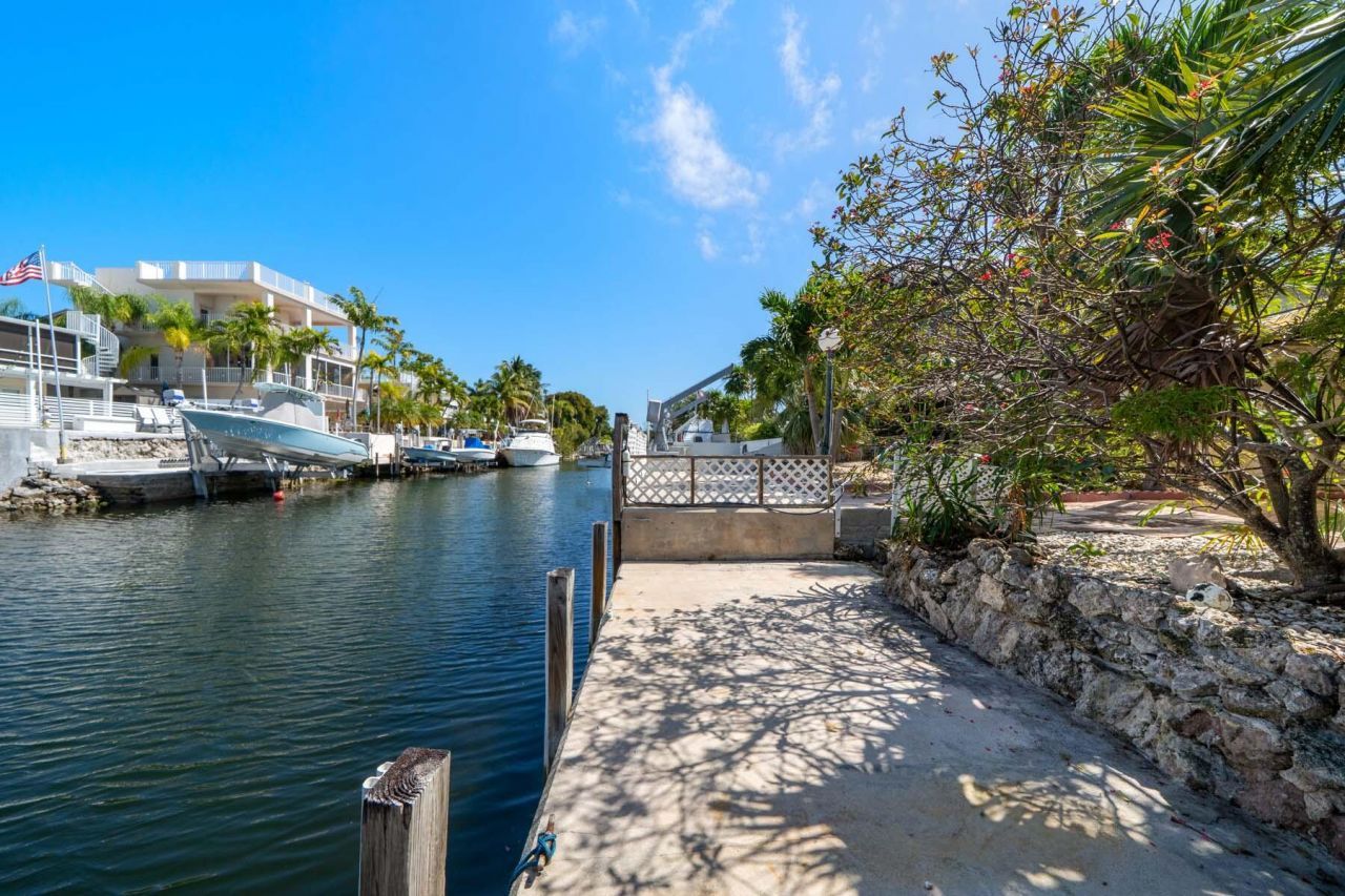 319 Woods Avenue, Tavernier, FL 33070 Photo