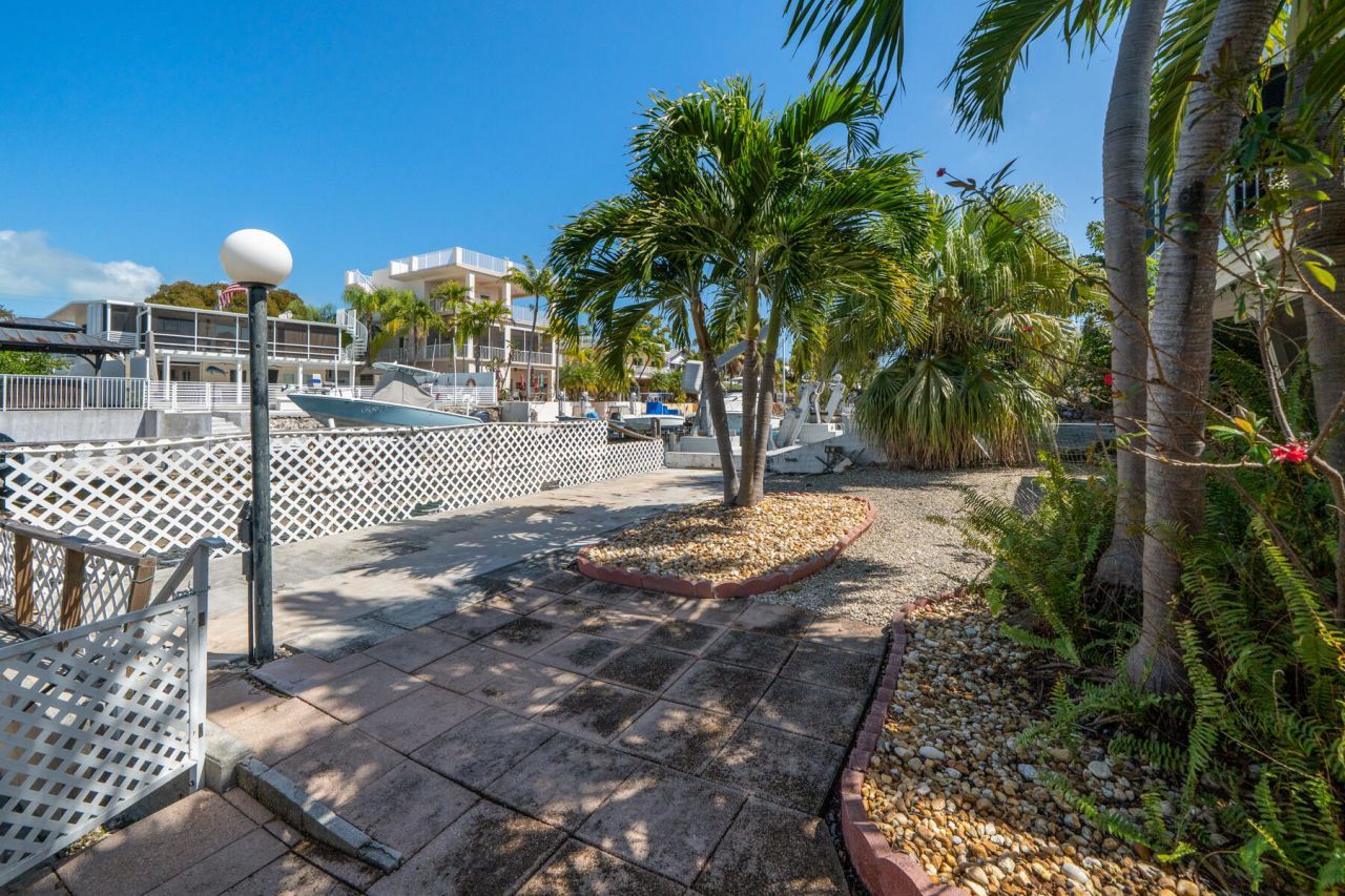 319 Woods Avenue, Tavernier, FL 33070 Photo